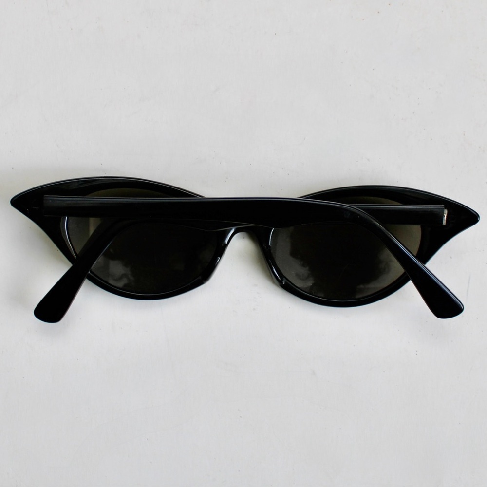 Vintage 1950's Women's Black Rhinestone Cat Eye Sunglasses - Picture 5 of 5